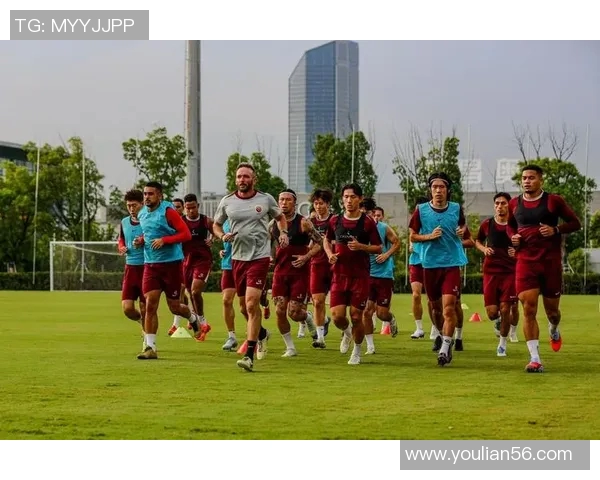 赛后分析：成都排球队与上海排球队的比赛节奏与战术对比探讨